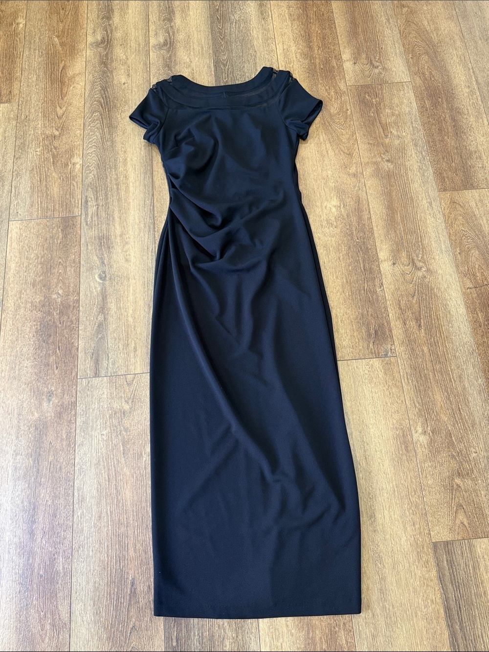 XSCAPE Elegant Black Short-Sleeve Maxi Dress. Side 12 P